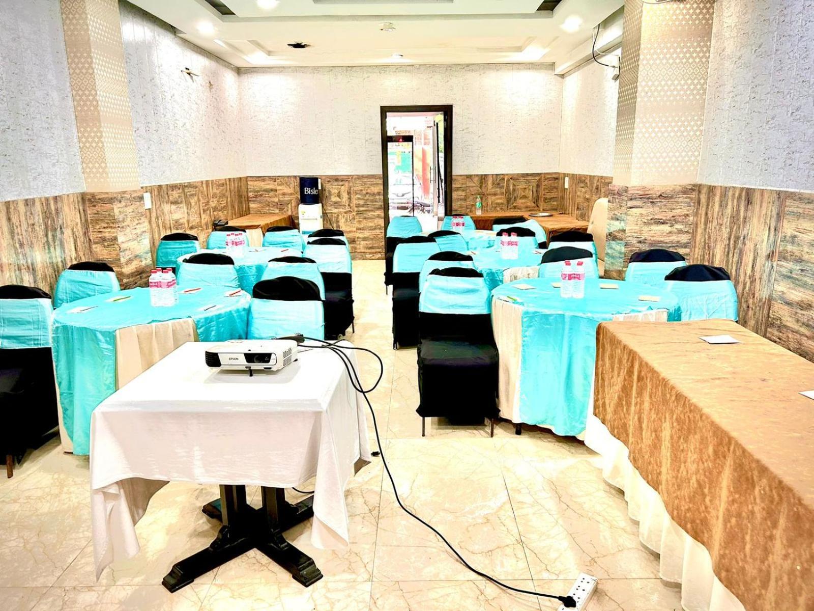 The Tomar Hospitality Hotel New Delhi Luaran gambar