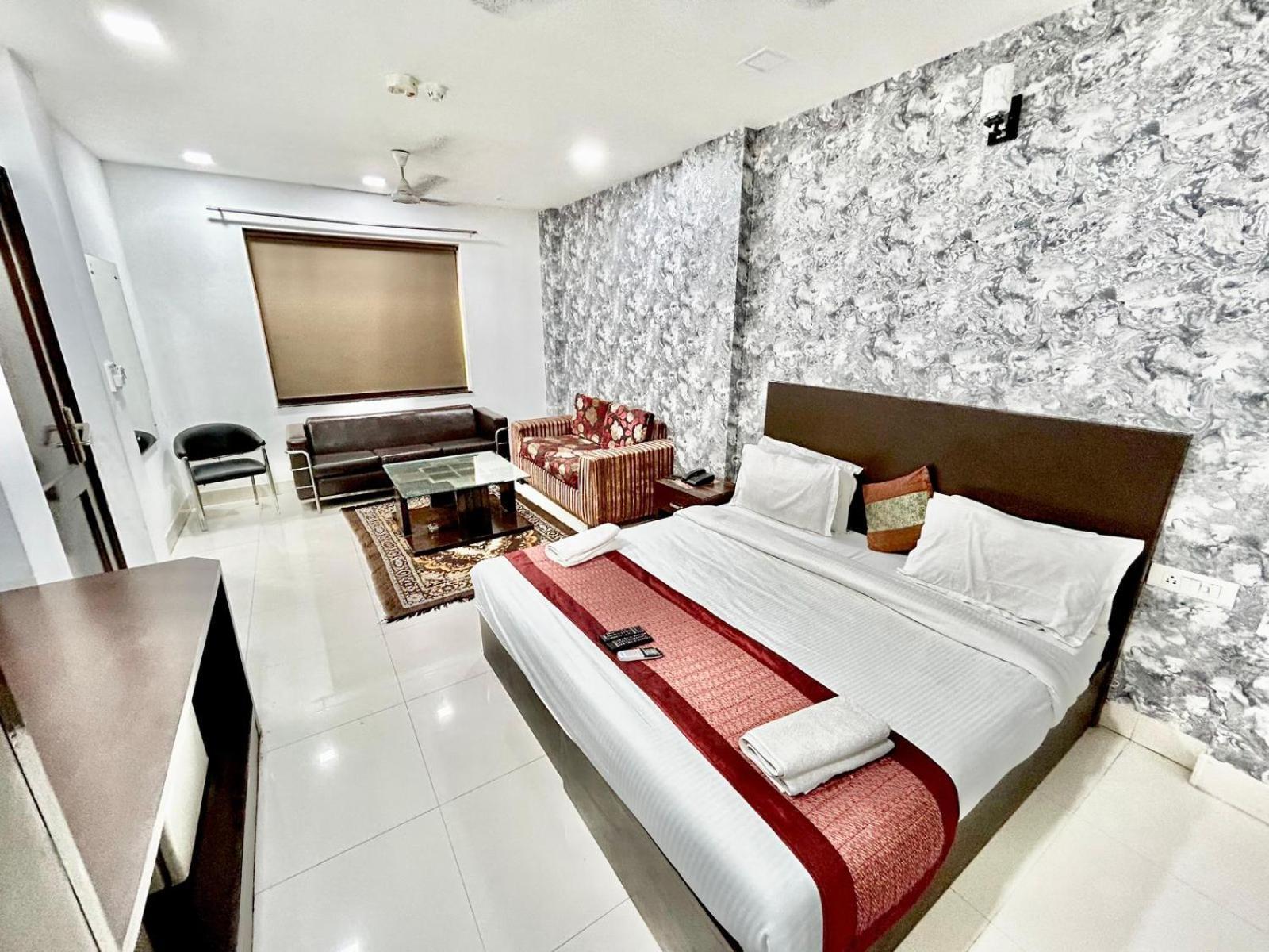 The Tomar Hospitality Hotel New Delhi Luaran gambar