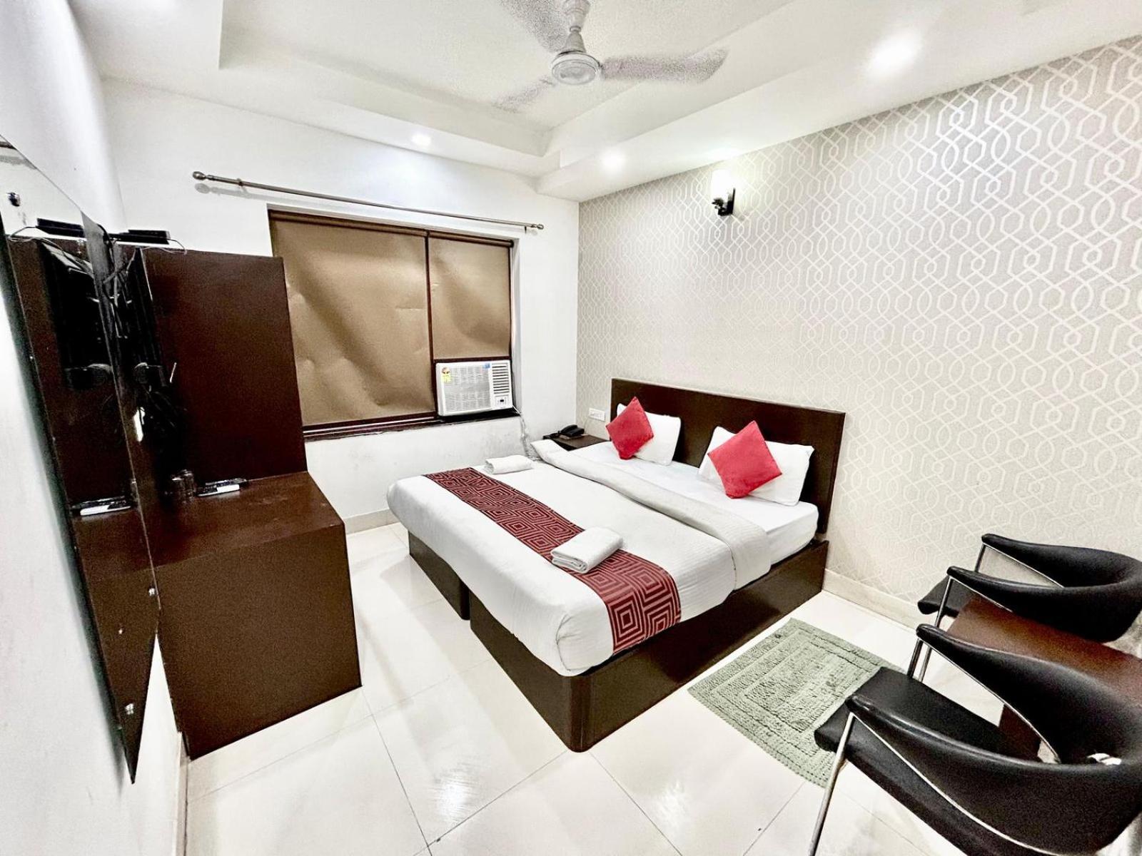 The Tomar Hospitality Hotel New Delhi Luaran gambar