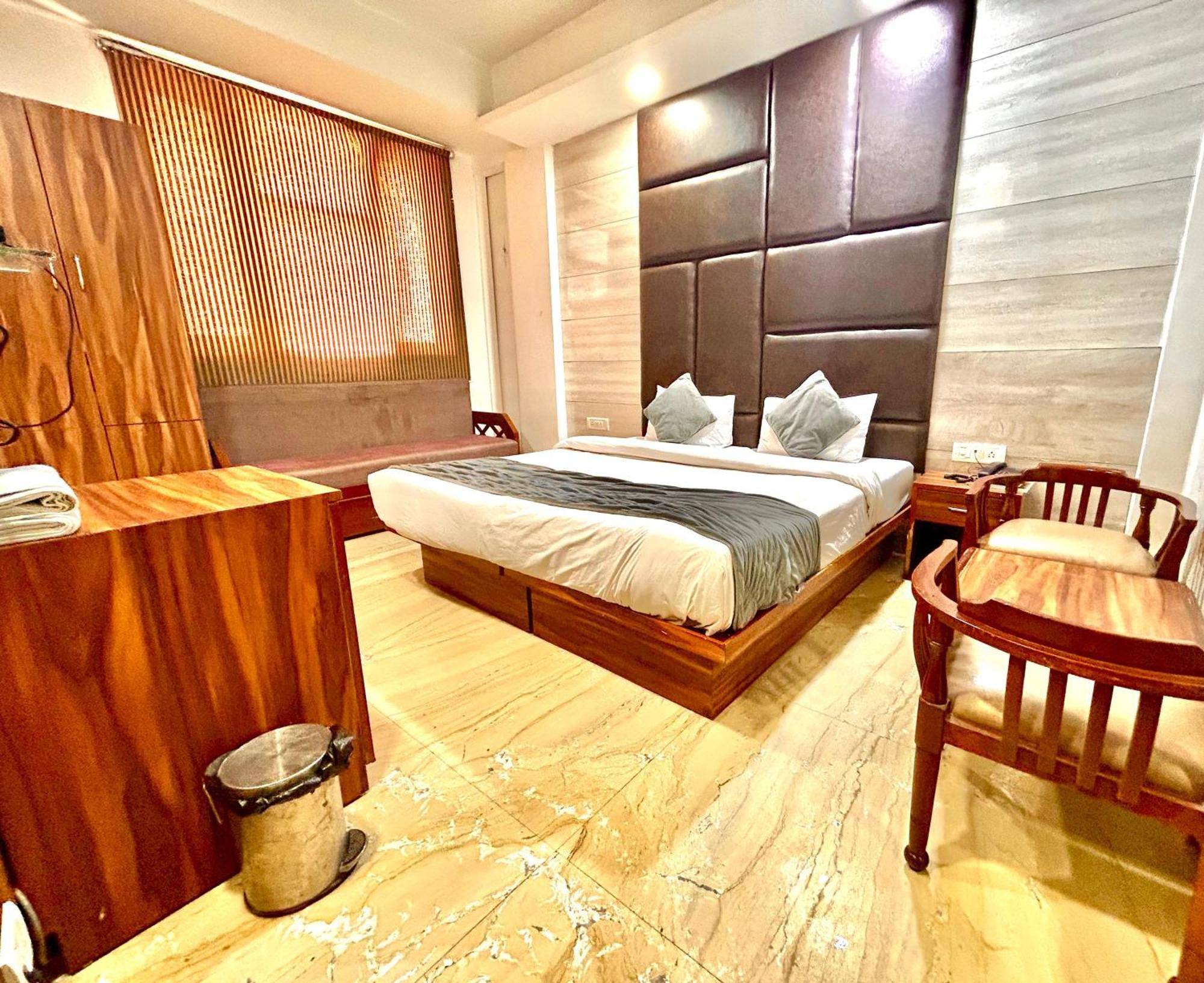 The Tomar Hospitality Hotel New Delhi Luaran gambar